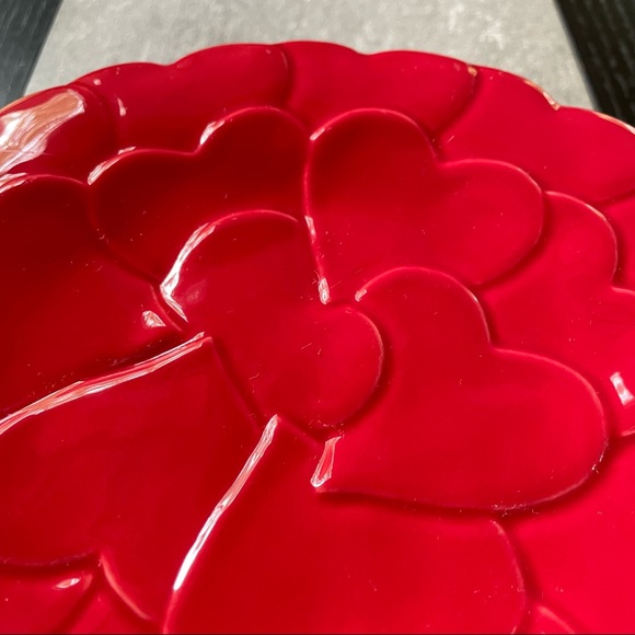 Bordallo Pinheiro Hearts Cake Stand Red - Picture 4 of 8
